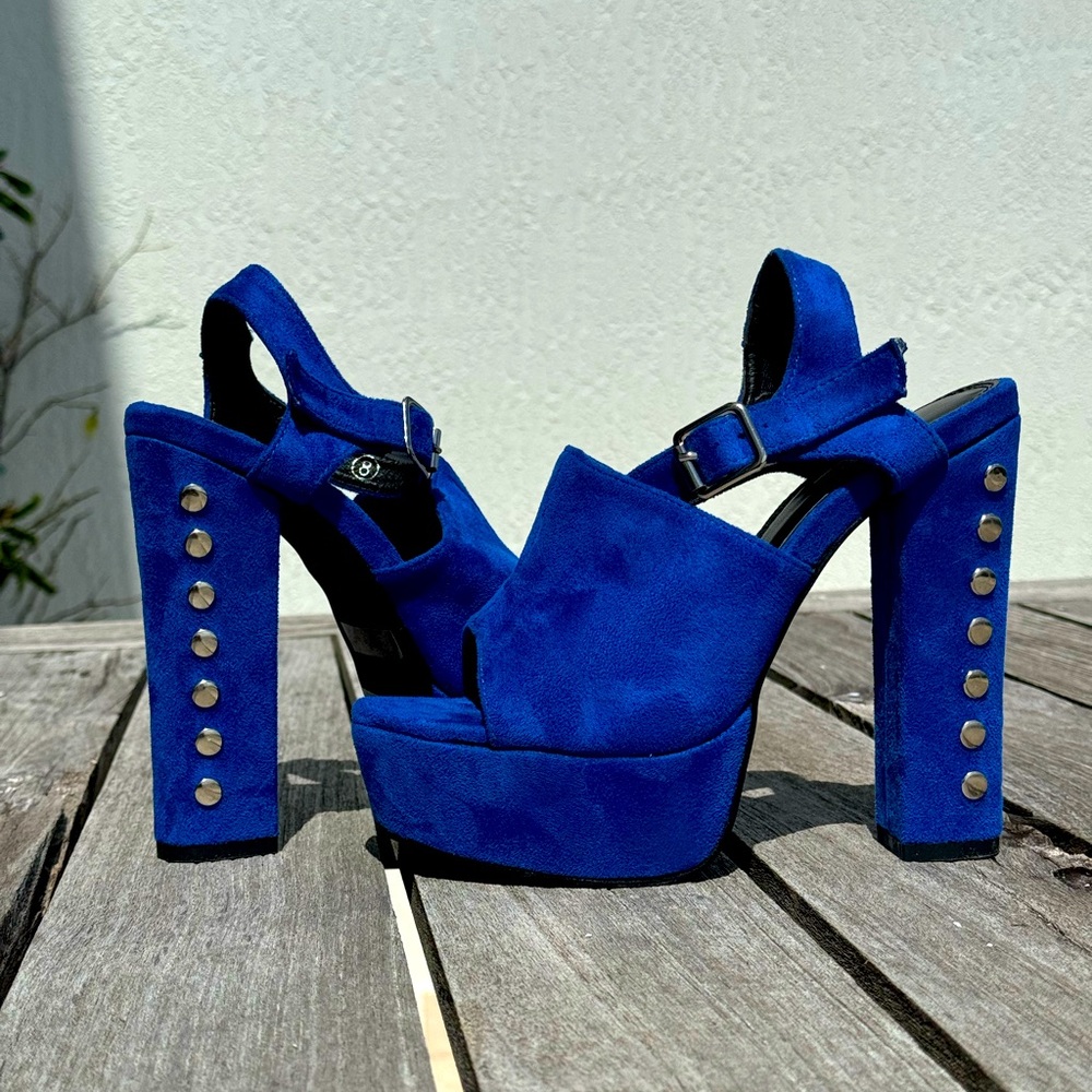 Platform sandals Royal blue suede with silver studs size 8
